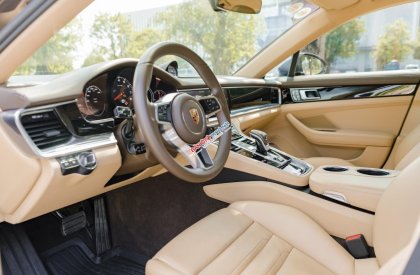 Porsche Panamera 2018 - Cần bán lại xe biển HN