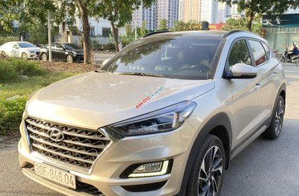 Hyundai Tucson 2019 - Gia đình lên đời xe nên cần bán em nó. Đăng ký 7/2019