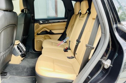 Porsche Cayenne 2014 - Màu đen, xe nhập