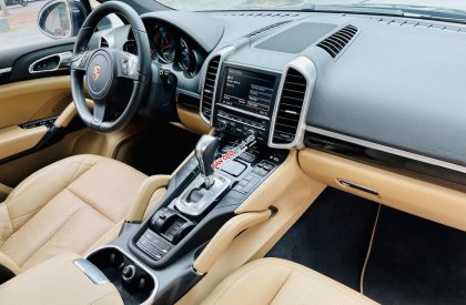 Porsche Cayenne 2014 - Màu đen, xe nhập