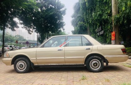 Toyota Crown 1990 - 2.8 số AT, xe nhập khẩu đẹp xuất sắc, giá 225tr