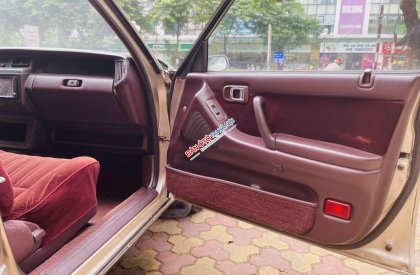 Toyota Crown 1990 - 2.8 số AT, xe nhập khẩu đẹp xuất sắc, giá 225tr