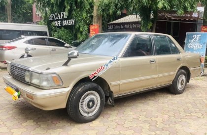 Toyota Crown 1990 - 2.8 số AT, xe nhập khẩu đẹp xuất sắc, giá 225tr