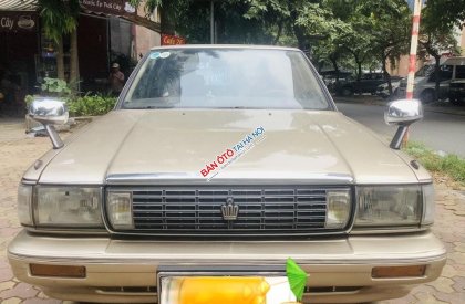 Toyota Crown 1990 - 2.8 số AT, xe nhập khẩu đẹp xuất sắc, giá 225tr