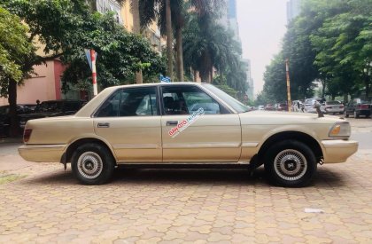 Toyota Crown 1990 - 2.8 số AT, xe nhập khẩu đẹp xuất sắc, giá 225tr