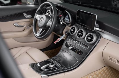 Mercedes-Benz C200 2016 - Bộ đèn full led, màn hình chính 7 inch