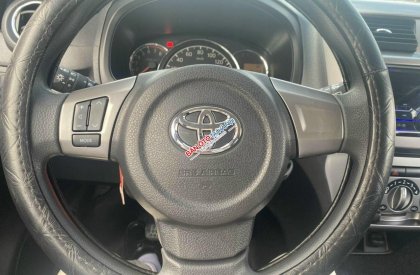 Toyota Wigo 2018 - Màu bạc, xe nhập số sàn, giá 295tr
