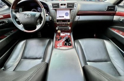 Lexus LS 460 2010 - Màu đen, nhập khẩu nguyên chiếc
