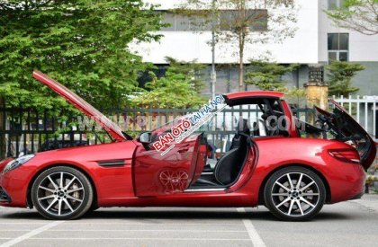 Mercedes-Benz SLC 43 2017 - Màu đỏ, xe nhập