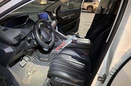 Peugeot 5008 2018 - Màu trắng
