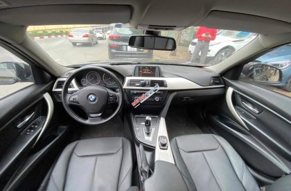 BMW 320i 2013 - Xe màu xám, nhập khẩu