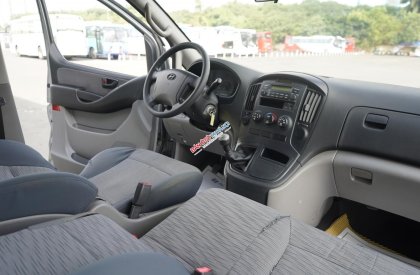 Hyundai Grand Starex 2015 - 06 chỗ máy dầu, số sàn nhập khẩu nguyên chiếc