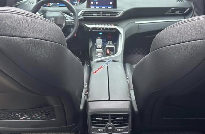 Peugeot 5008 2018 - Màu trắng, giá 880tr