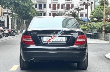 Mercedes-Benz C 250 2012 - Màu đen giá cạnh tranh