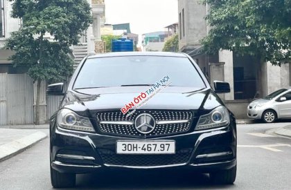 Mercedes-Benz C 250 2012 - Màu đen giá cạnh tranh