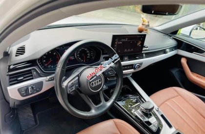 Audi A4 2020 - Xe màu trắng