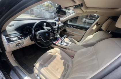 BMW 730Li 2018 - Xe siêu lướt, siêu mới, giá rẻ, cần bán gấp