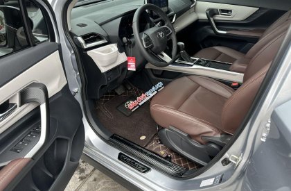 Toyota Veloz Cross 2022 - Xe màu bạc