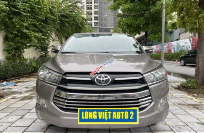 Toyota Innova 2017 - Màu đồng, đăng kí lần đầu 2018