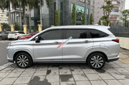 Toyota Veloz Cross 2022 - Xe màu bạc