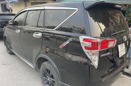 Toyota Innova 2018 - Cần bán lại xe màu đen