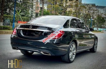 Mercedes-Benz C 250 2017 - Màu đen