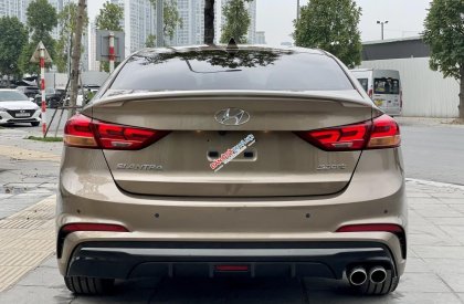 Hyundai Elantra 2019 - Vàng cát