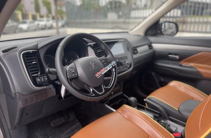 Mitsubishi Outlander 2019 - Xe đăng kí tên tư nhân 1 chủ