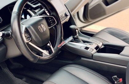 Honda Civic 2021 - Nhập Thái Lan, lăn bánh 8300 km