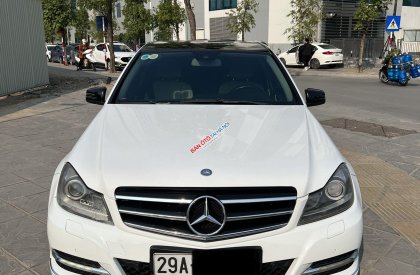 Mercedes-Benz C200 2011 - Chính chủ cần bán, phom 2012