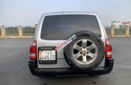 Mitsubishi Pajero 2005 - Màu bạc