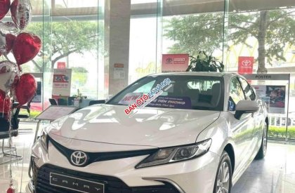 Toyota Camry 2022 - Thanh lý Camry 2022 giá chỉ từ 1 tỷ