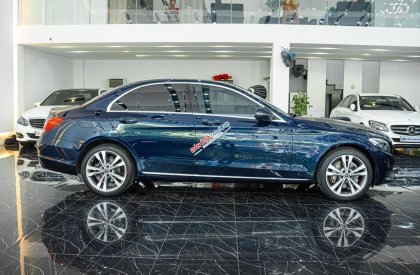 Mercedes-Benz C 250 2017 - Màu xanh lam