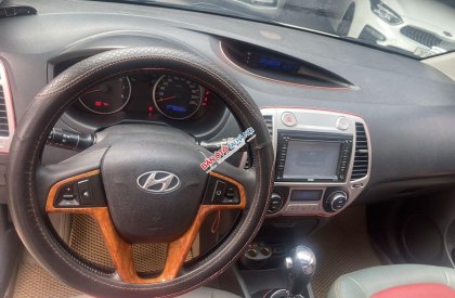 Hyundai i20 2011 - Xe màu bạc, nhập khẩu, giá 270tr