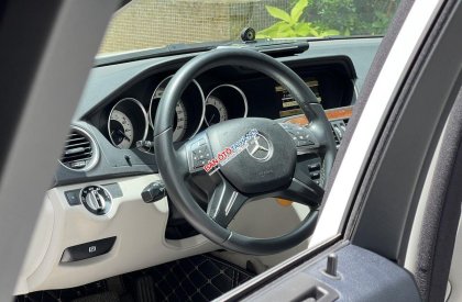 Mercedes-Benz C 250 2012 - Màu trắng