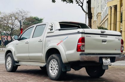 Toyota Hilux 2013 - Đăng ký lần đầu 2013, xe nhập, giá chỉ 375tr