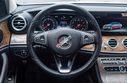 Mercedes-Benz 2018 - Bán ô tô gia đình giá tốt 1 tỷ 250tr