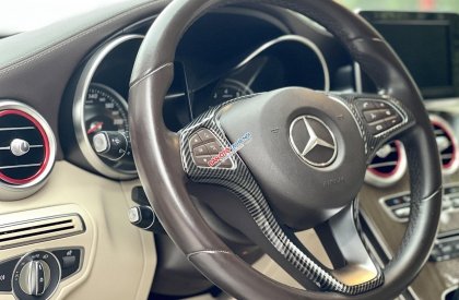 Mercedes-Benz GLC 250 2017 - Xe nhập, giá chỉ 1 tỷ 150tr