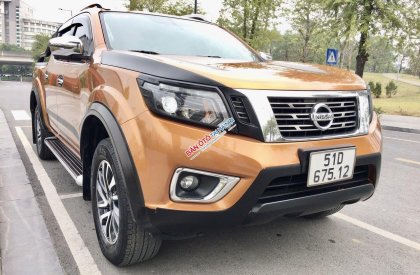 Nissan Navara 2020 - Xe màu nâu