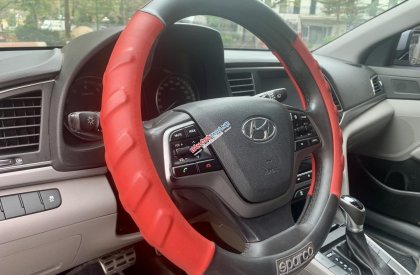Hyundai Elantra 2017 - Xe đăng kí tên tư nhân - Bảo dưỡng định kì chuẩn chính hãng, hỗ trợ sang tên, hồ sơ nhanh chóng. Liên hệ ngay