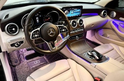 Mercedes-Benz C200 2021 - Xe màu đen
