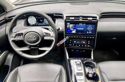 Hyundai Tucson 2022 - Màu trắng, biển Sài Gòn