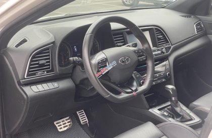 Hyundai Elantra 2018 - Xe ít sử dụng, giá 520tr