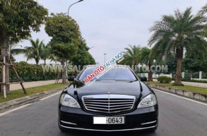 Mercedes-Benz S500 2010 - Màu đen nội thất đen