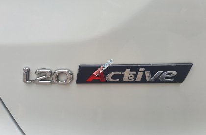 Hyundai i20 Active 2017 - Màu trắng, nhập khẩu nguyên chiếc
