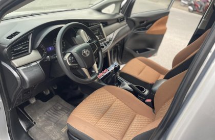 Toyota Innova 2016 - Đăng ký 2017 chính 1 chủ. Lướt đúng 5v km xịn, nguyên 5 lốp, mới quá