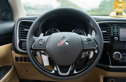 Mitsubishi Outlander 2017 - Odo 5,1 vạn km
