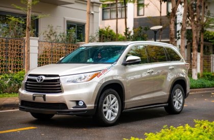 Toyota Highlander 2016 - Kiểu dáng sang trọng, tinh tế thời trang, mời cả nhà tham khảo xe