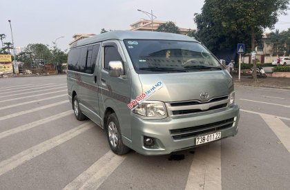 Toyota Hiace 2010 - 10 chỗ Limousine