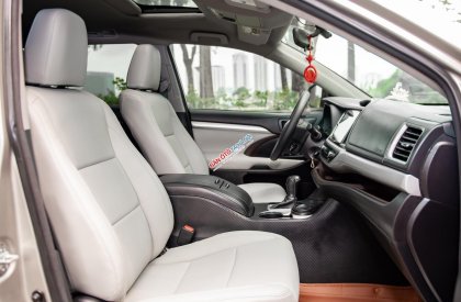 Toyota Highlander 2016 - Kiểu dáng sang trọng, tinh tế thời trang, mời cả nhà tham khảo xe